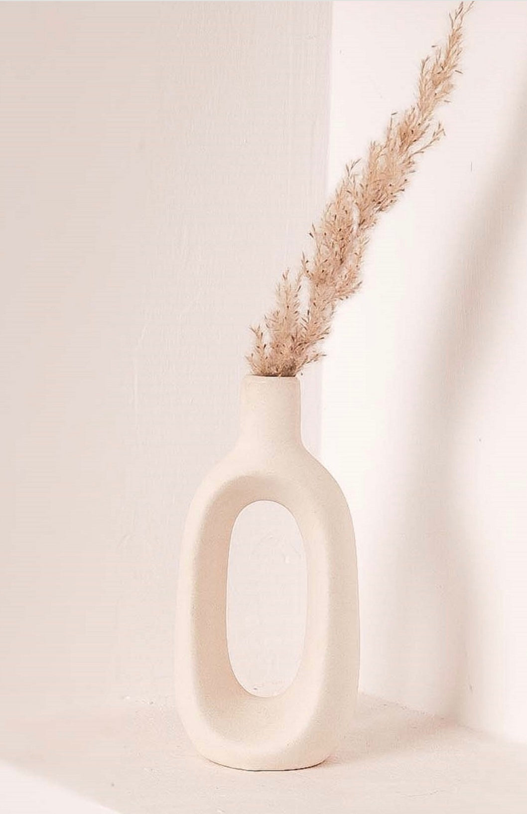 White Solid Ceramic Flower Vases